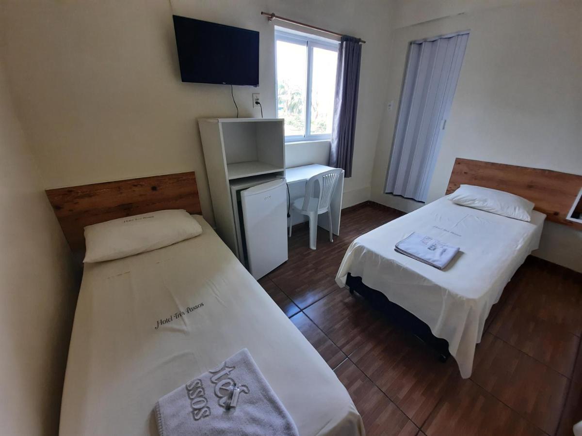 Hotel Tres Passos - Prox Ao Aeroporto E Rodoviaria بورتو أليغري المظهر الخارجي الصورة